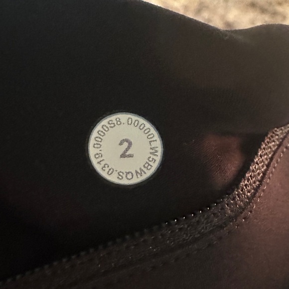 Lululemon Athletica Run To Rest Tights 25” size 2 - Picture 7 of 8